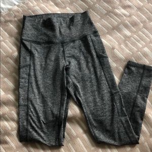 Play Pocket High-Waisted 7/8 Leggings